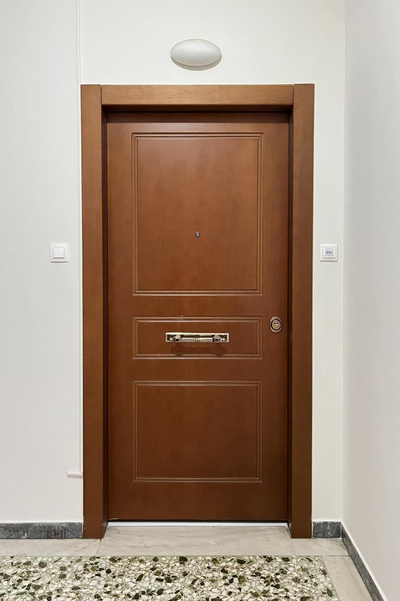 Spacious Modern Apartment In Athens Near Metro Екстериор снимка