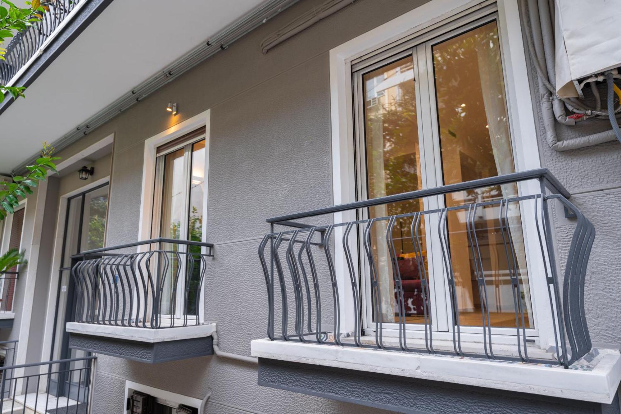 Spacious Modern Apartment In Athens Near Metro Екстериор снимка