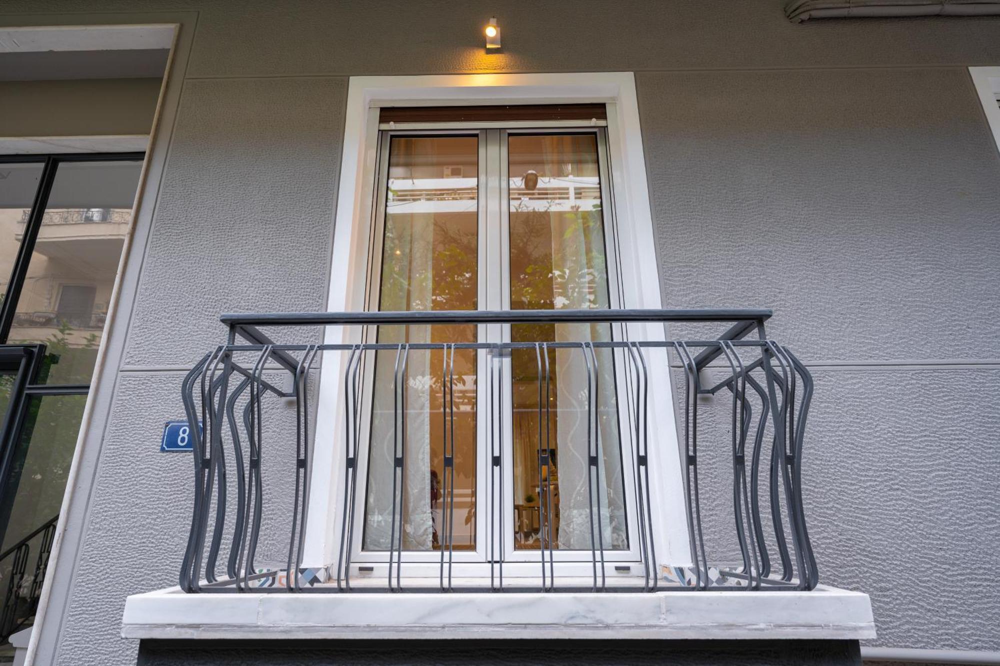 Spacious Modern Apartment In Athens Near Metro Екстериор снимка