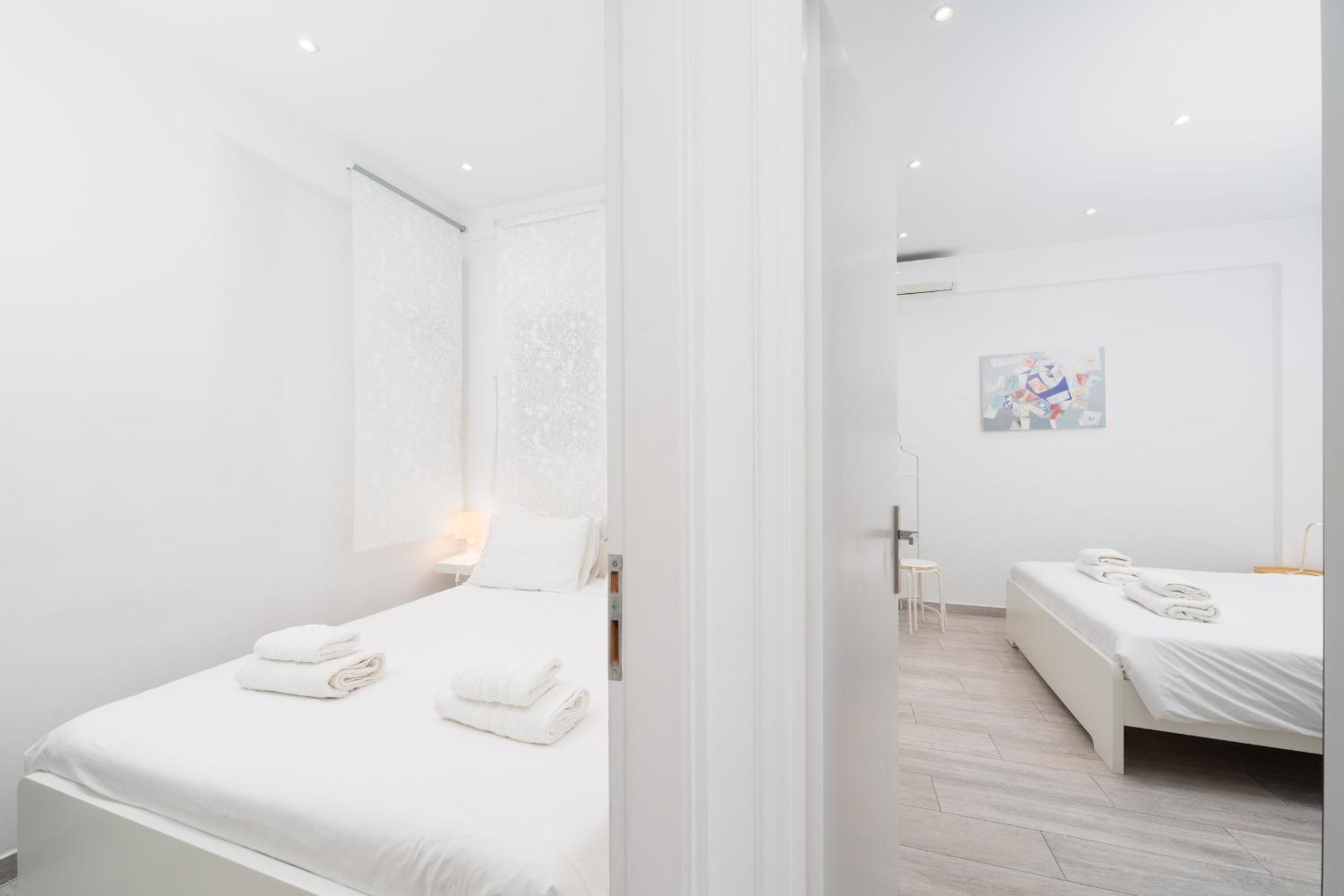 Spacious Modern Apartment In Athens Near Metro Екстериор снимка