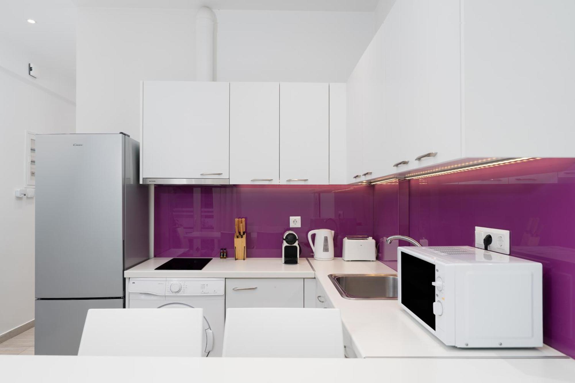 Spacious Modern Apartment In Athens Near Metro Екстериор снимка