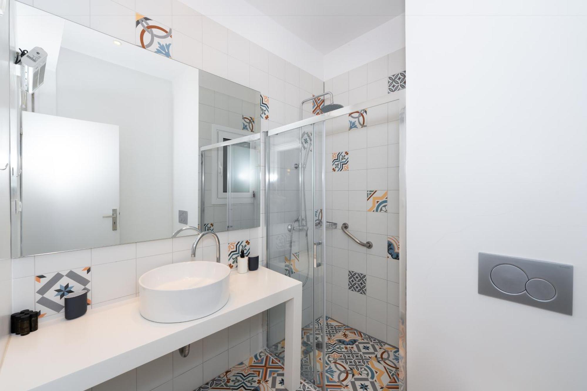 Spacious Modern Apartment In Athens Near Metro Екстериор снимка